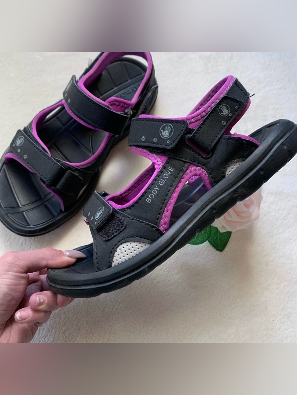 Body Glove Women’s Trek Sandals - Picture 5 of 11